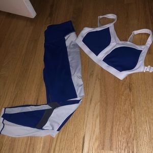 Fabletics Matching set! SPORTS BRA S, LEGGINGS XS